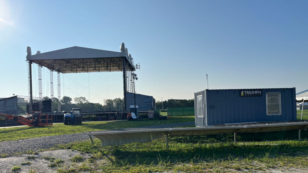 modular office building near stage at suffolk downs racetrack